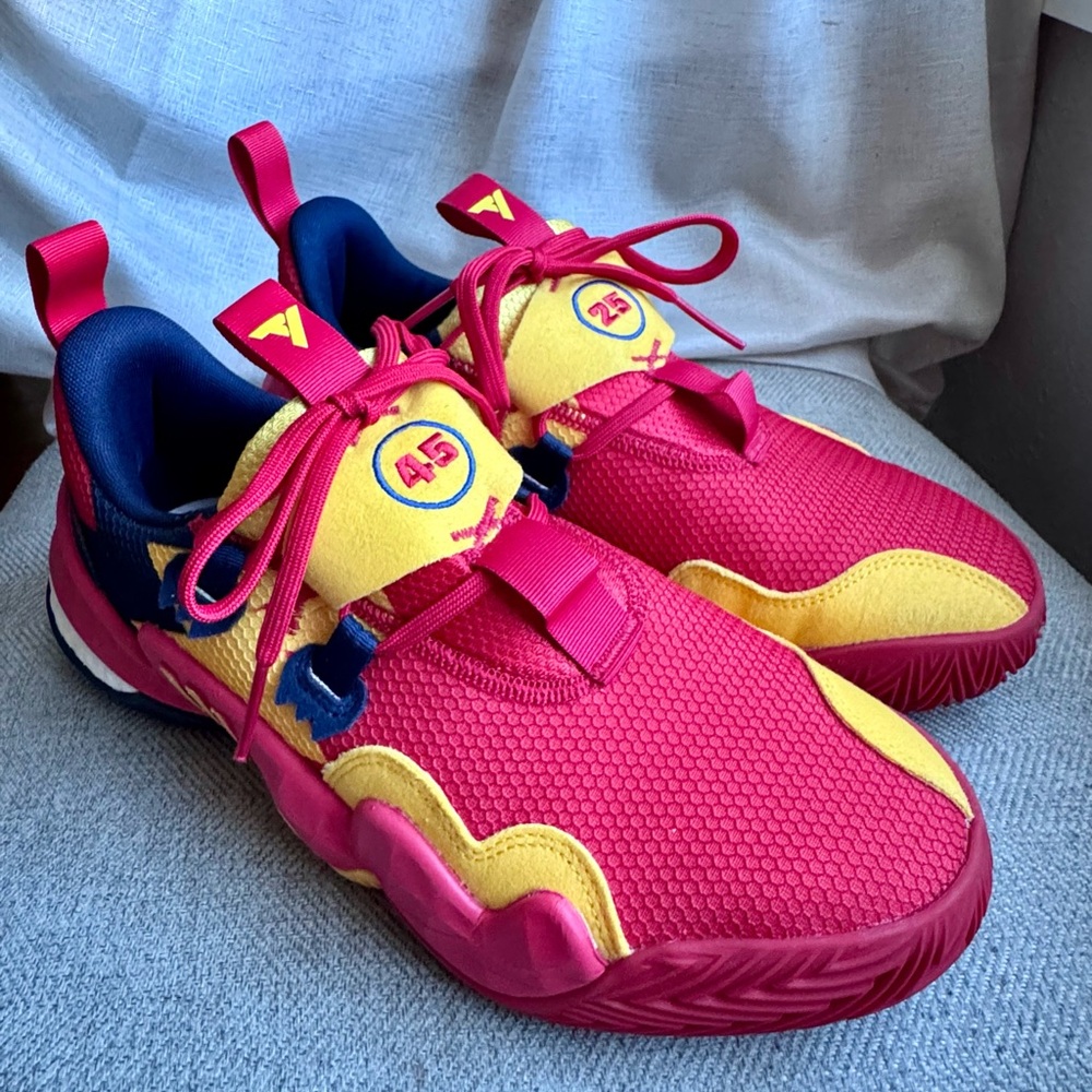 Adidas Trey Young 1 sz 9.5
